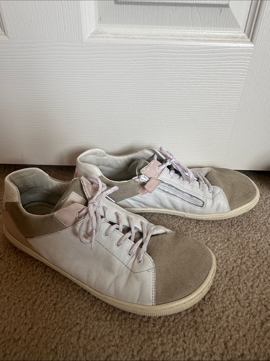 koel Shoes - Koel Barefoot Sneaker EU 41 (US W 10-10.5) White Suede Zip EUC
